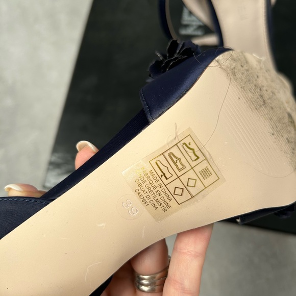 FOREVER NEW Floral Satin Heels - Picture 5 of 6